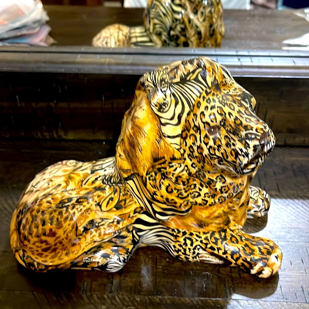 🦁🦓🐆Animal Print Lion Statue! Fun safari decor. 🐆🦓🦁 (measurements pictured)